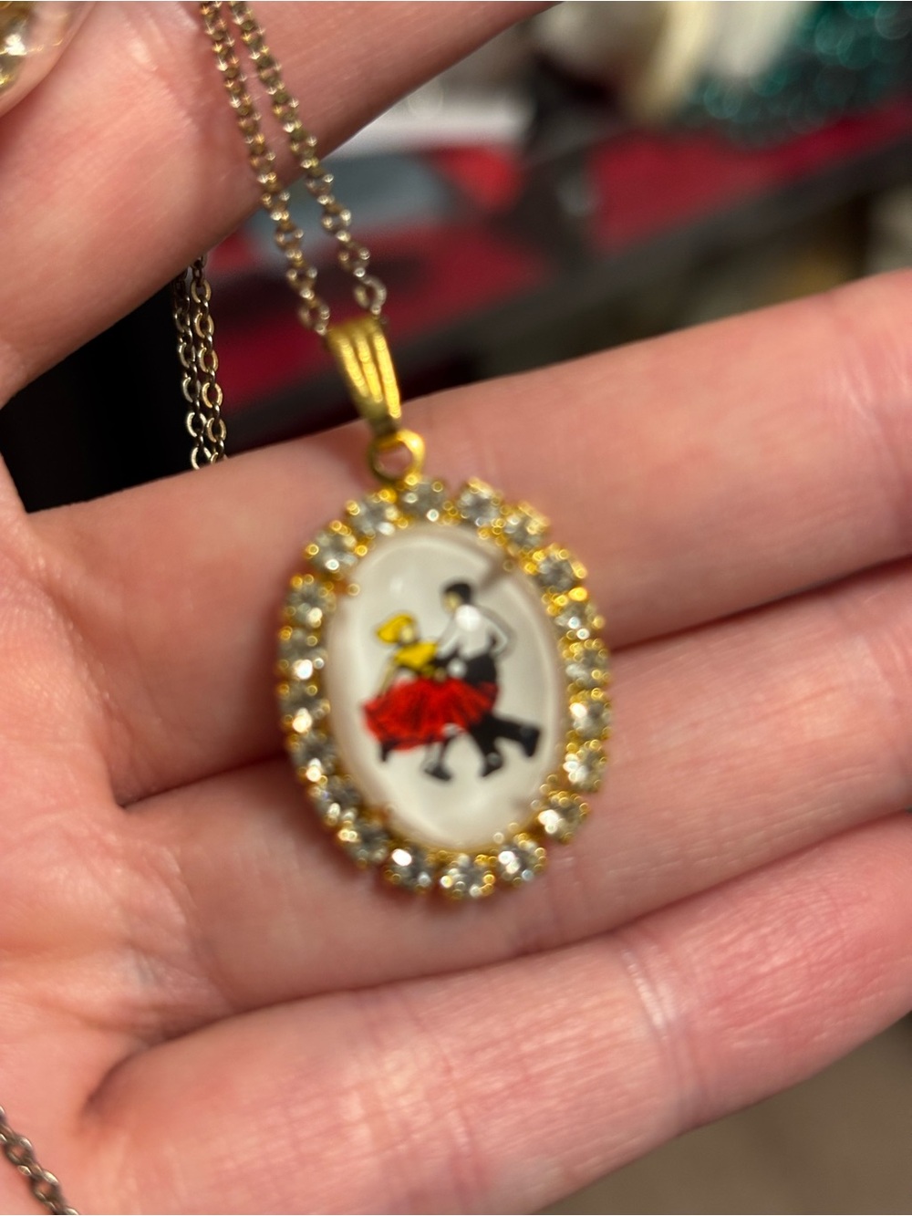 Square dancing pendant with necklace and earings